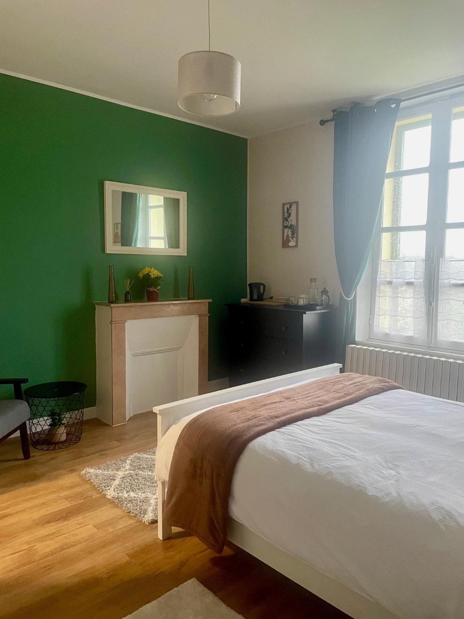 Maison Du Verger Le Vigeant Esterno foto